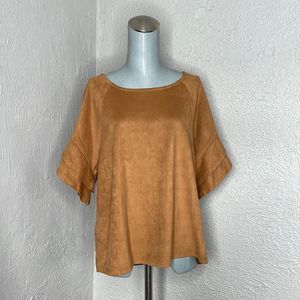 Umgee suede-like top